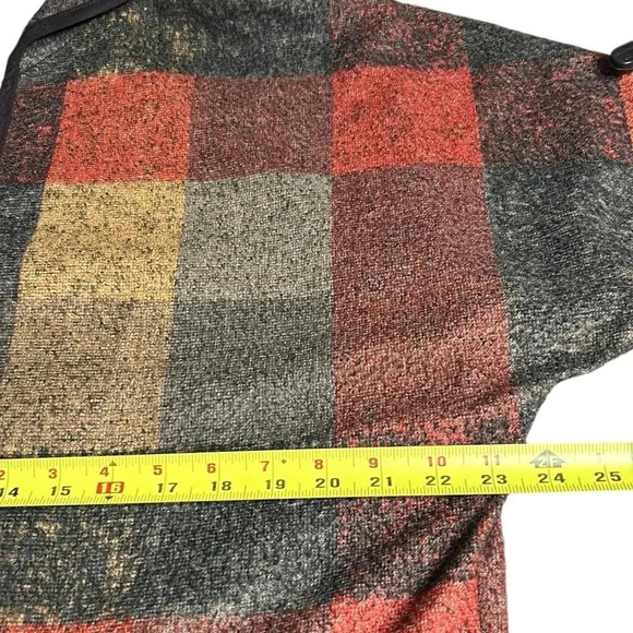 VTG VIN Rouge,plaid coat,oversized, PTP 23”,gold lined,, Paris vibe, winter,EC - Picture 12 of 14